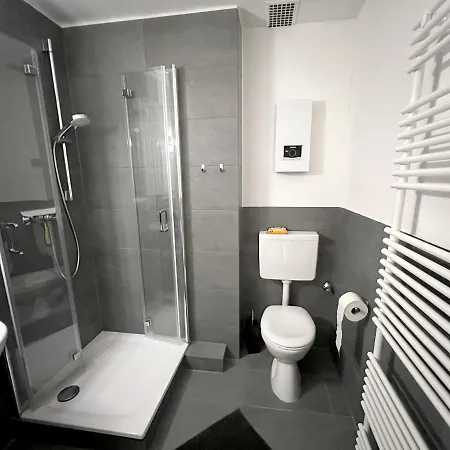 2 Bedroom Mb, Cozy, Self Check In, Invoice Monchengladbach Exterior photo